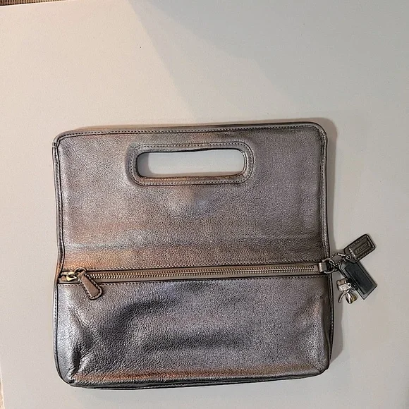 Coach Hampton Weekend Metallic Leather Flap Clutch Bag - Picture 14 of 15